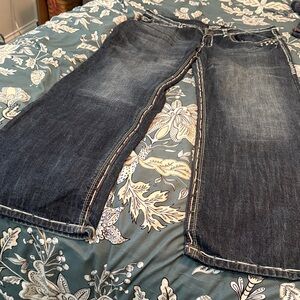 Classic Indigo Men's Relaxed Jeans